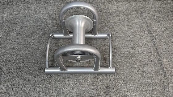 Garis lurus kabel jembatan udara listrik menarik Roller Laying