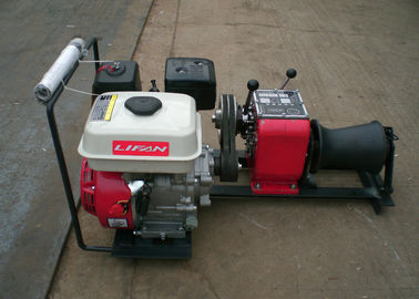 Beli 1 Ton Kapasitas Load Compact Bensin Engine Cable Menarik Winch Puller Untuk Cranes online manufacture