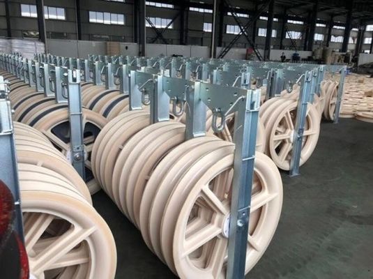 Beli 660mm Diameter Triple-Sheave Nylon Stringing Block untuk Pilot Wire Rope Transmission Line Stringing Tool online manufacture