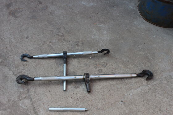 Beli 2-ton Heavy-Duty Wire Rope Tensioner dengan desain hook ganda dan turnbuckle diatur untuk kabel tightening online manufacture