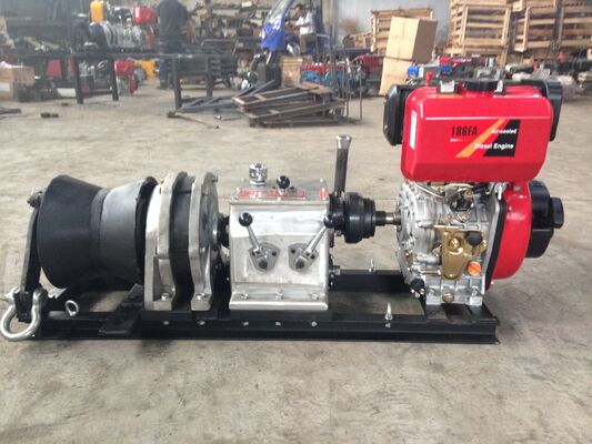 Beli 5 Ton Kapasitas Diesel Powered Kabel Winch Puller dengan operasi kecepatan tinggi untuk instalasi jalur transmisi online manufacture