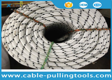 20 mm Dua Jalinan Nylon Rope Dengan Melanggar Kekuatan 8200KG untuk Menarik